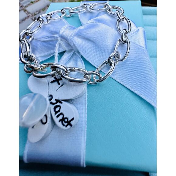 Tiffany & Co. LONG Clasping Link Bracelet in Silver 8.5” - Picture 2 of 4